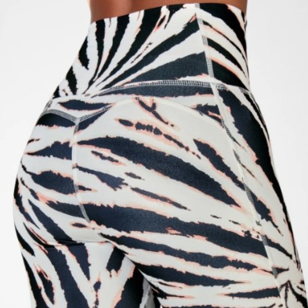 PureLuxe Ultra High-Waisted 7/8 Legging Zebra Print Sz. S *EUC* $69.95+tax